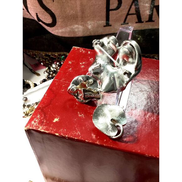 Vintage Lisner Demi-Parure Brooch and Earrings Set - Picture 2 of 2